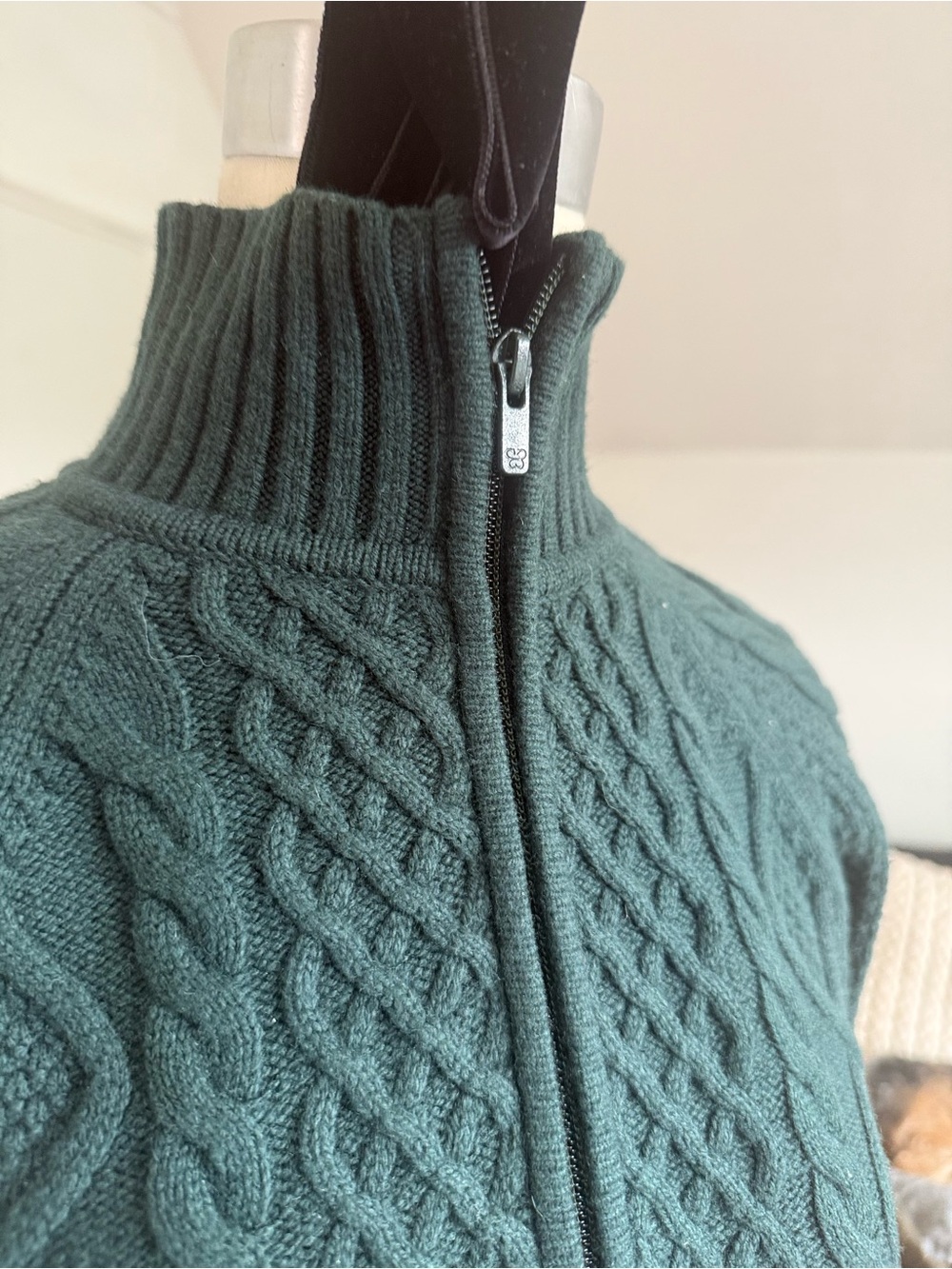 Aritzia Dark Green Cable-Knit Half-Zip Sweater - Picture 7 of 8